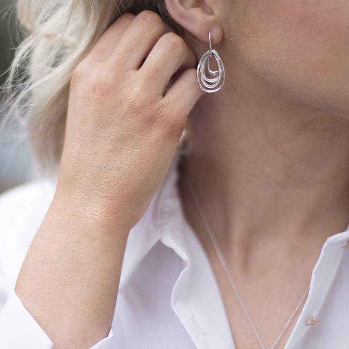 Actual product image Hot Diamonds Glamorous earrings (Silver 925)