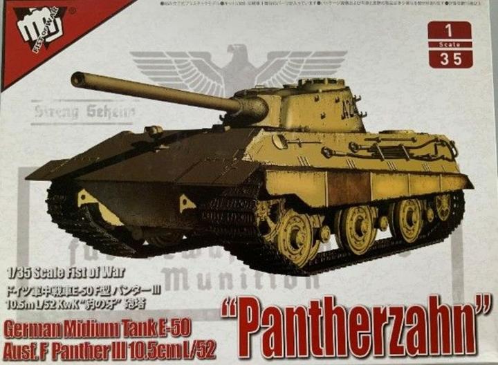 Produktbild Modelcollect German Middle Tank E-50 mit 10.5cm L/52 Panther III Ausf.F