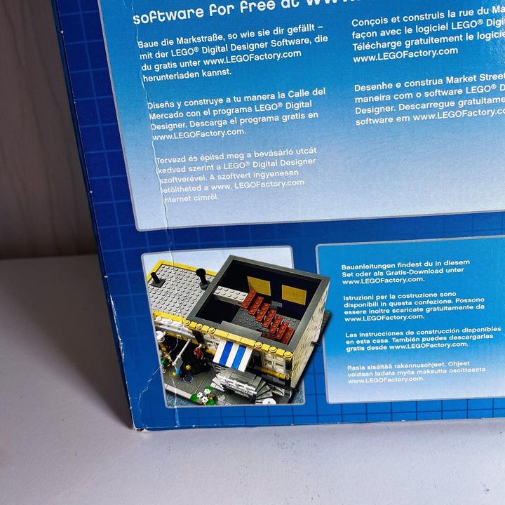Actual product image LEGO Market Street (10190, LEGO Creator Expert)
