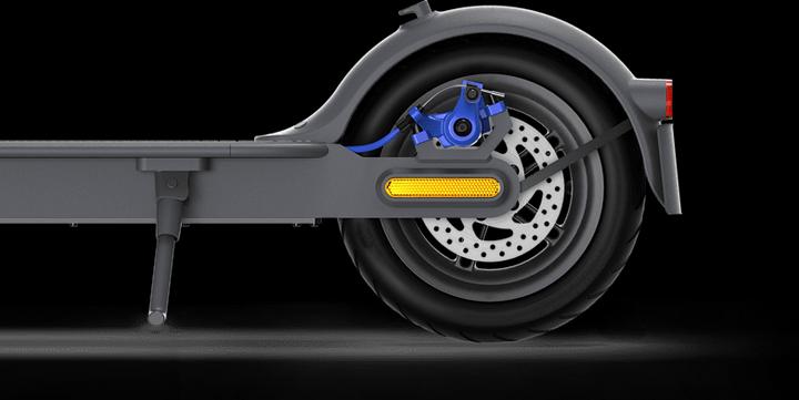 Produktbild Xiaomi Mi Electric Scooter 3 (20 km/h, 30 km, 300 W)