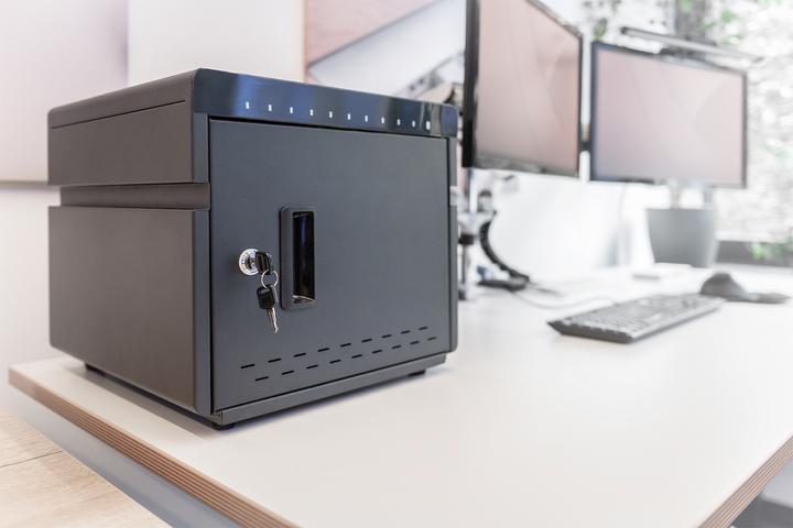 Immagine prodotto Digitus Armadio di ricarica mobile su desktop per notebook/tablet