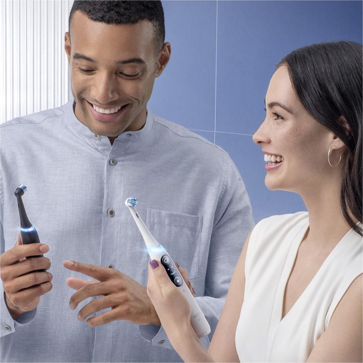 Actual product image Oral-B iO-Series 8 Limited Edition (Oscillating toothbrush)