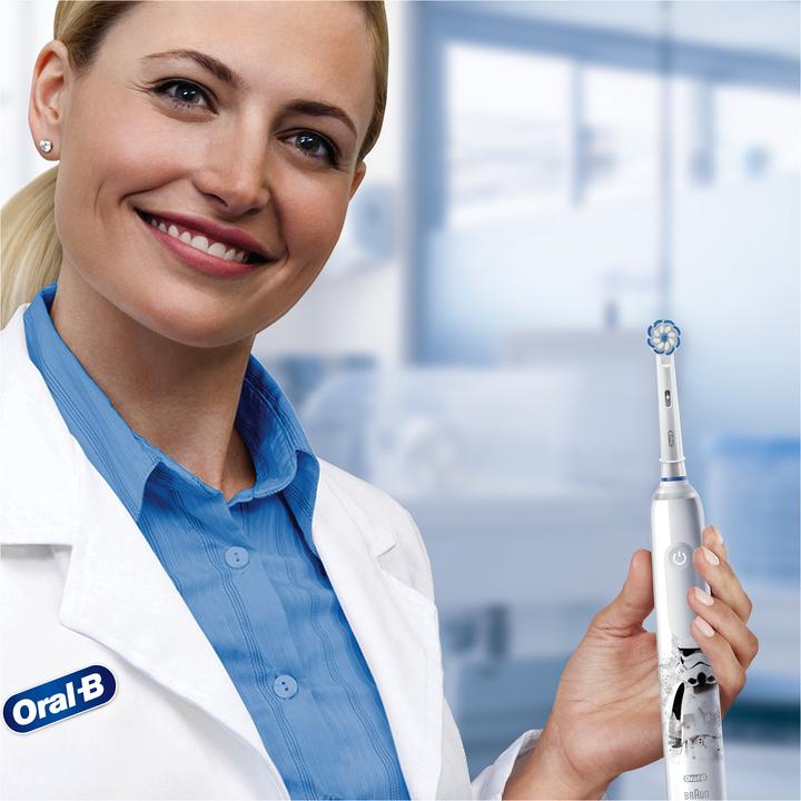 Image du produit Oral-B Brosse à dents électrique Junior Star Wars + étui de voyage (Brosse à dents oscillo-rotative)
