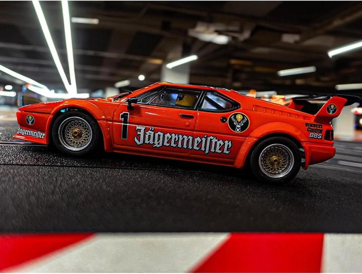 Productafbeelding Carrera Digitaal 132 20032031 BMW M1 Procar Jägermeister,Nr.1