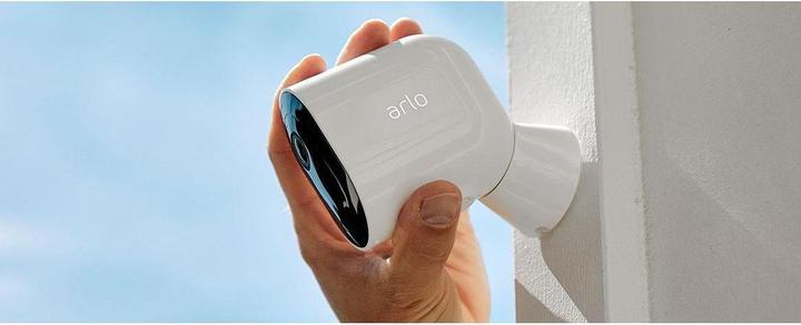 Produktbild Arlo Pro 3 Spotlight Kamera, 4er Set weiss (2560 x 1440 Pixels)