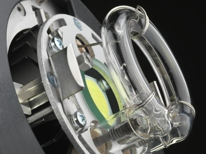 Produktbild Broncolor MobiLED Kleinleuchte, inkl Reflektor, mit LED Einstellicht |||Move und MobilA2 (Set)