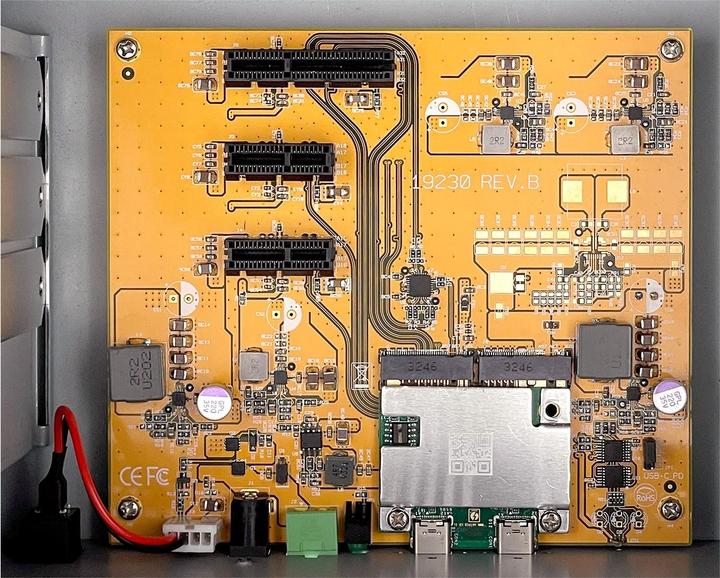 Produktbild Exsys Thunderbolt zu 3x PCIe Expansion Box