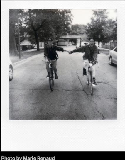 Image du produit Polaroid B&W I-type (Maintenant, OneStep+ (en anglais))