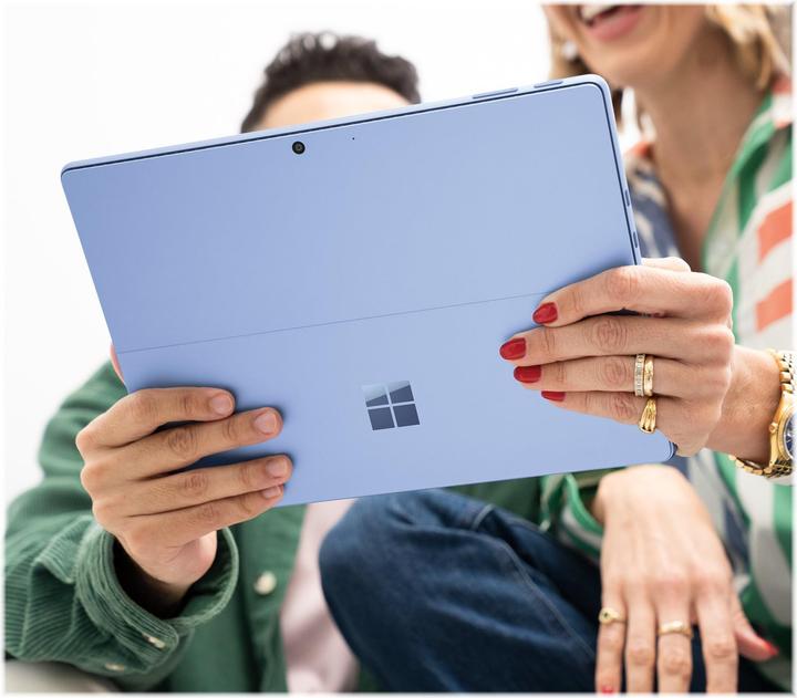 Produktbild Microsoft Surface Pro 9 (13", Intel Core i5-1235U, 8 GB, 256 GB, Ohne Tastaturlayout)