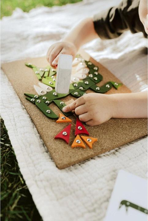 Actual product image small foot Hammer Game Plants & Creatures