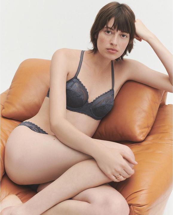 Image du produit La Redoute Collections Slip en microfibre avec détails en dentelle (42, Une unité par pack)