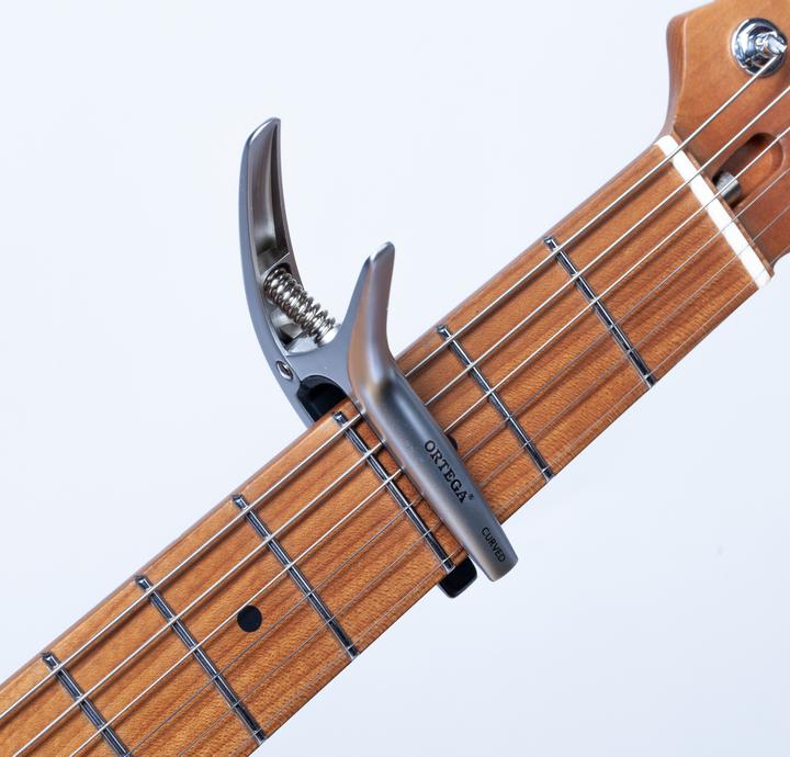 Produktbild Ortega Twin Capo (Kapodaster)