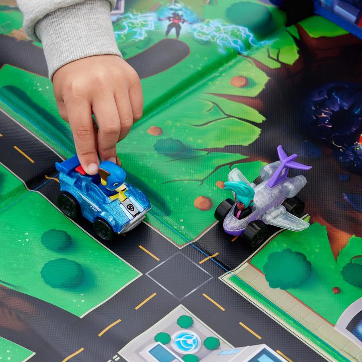 Produktbild Spin Master Paw Patrol: Der Mighty Kinofilm, Pup Squad-Spielunterlagen-Geschenkset mit Mighty Pups Chase und Vee