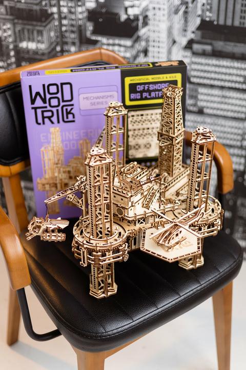 Actual product image Wood Trick Oil rig kit