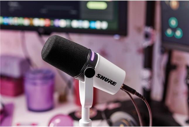 Actual product image Shure MV7+