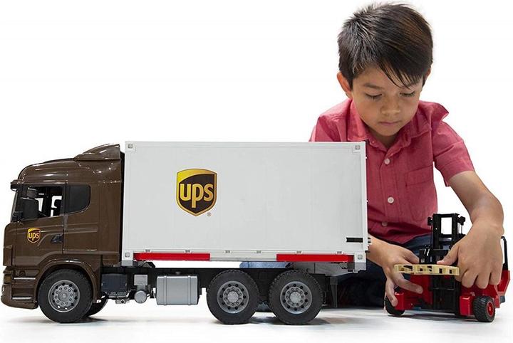 Actual product image Bruder Scania R-Series UPS Logistics Trucks
