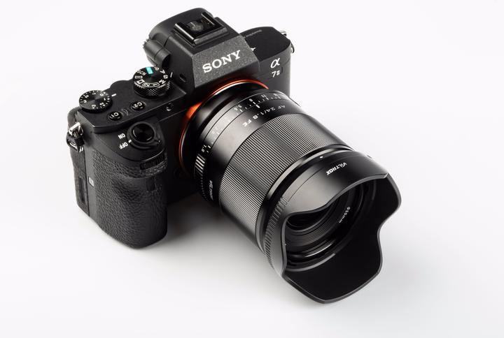 Produktbild Viltrox AF 24/1.8 E Full Frame. Manual focus Cine lens for for Sony E mount (Sony E, APS-C / DX)