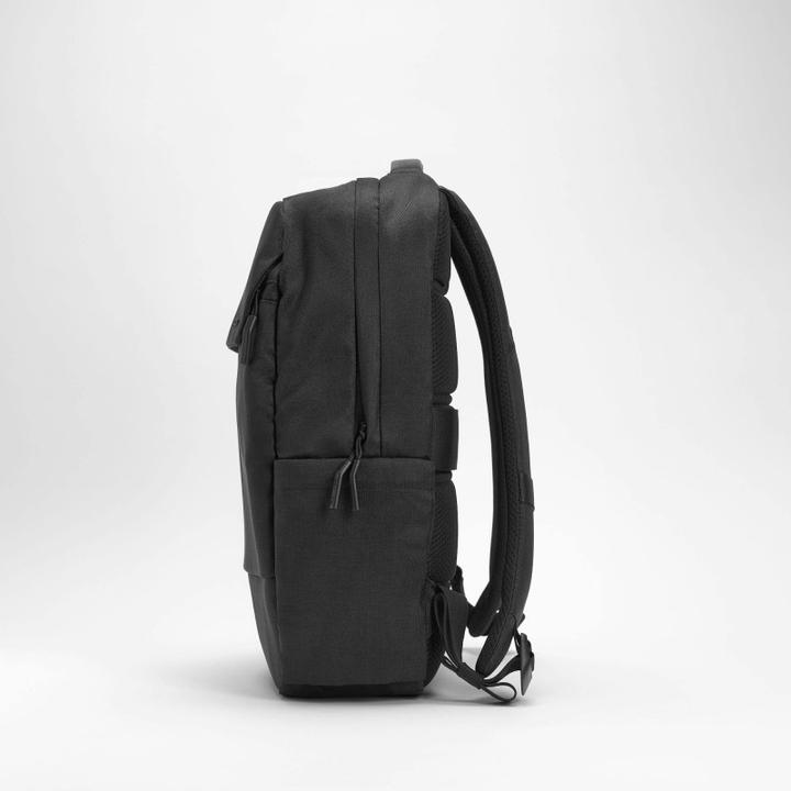 Actual product image Incase Crosstown Compact Backpack 20L - Black (20 l)