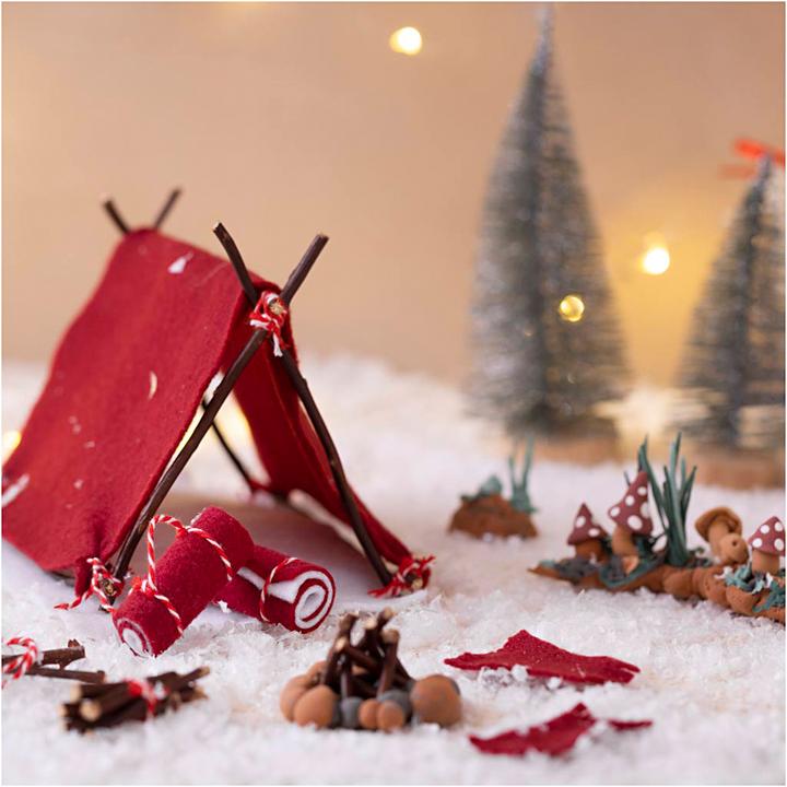 Actual product image Creativ Company Mini Paraphernalia Elf Door / Secret Santa Scene Camping
