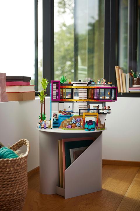 Actual product image LEGO Andrea's Modern Mansion (42639, LEGO Friends)