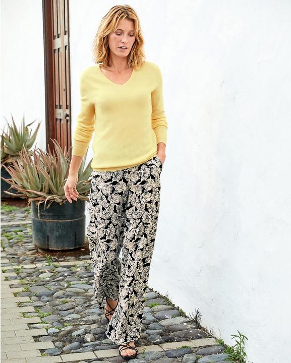 Actual product image Anne Weyburn V jumper (W36/L38)