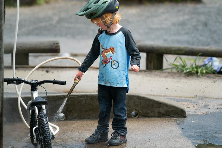 Immagine prodotto Kids Ride Shotgun Maglia MTB Dino antivento per bambini (98, 102, 104, 100 A)