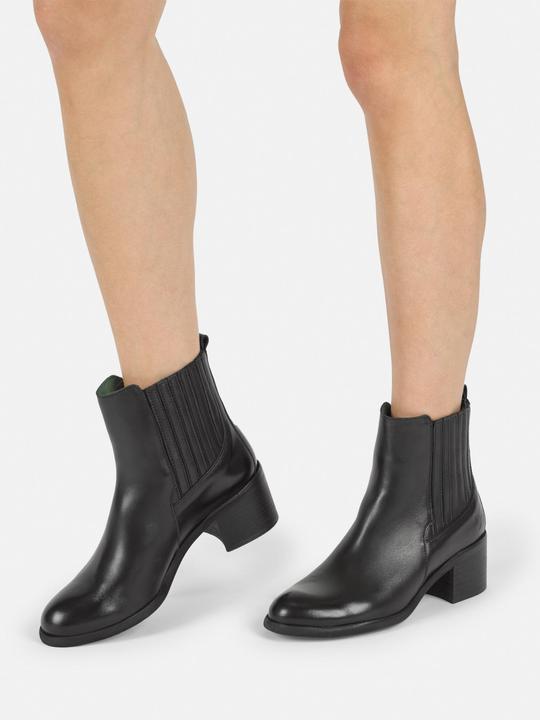 Produktbild Felmini MIRA D947 Elegante Stiefelette mit niedrigem Absatz, gefertigt aus weichem Leder. Diese stilvollen S (40)