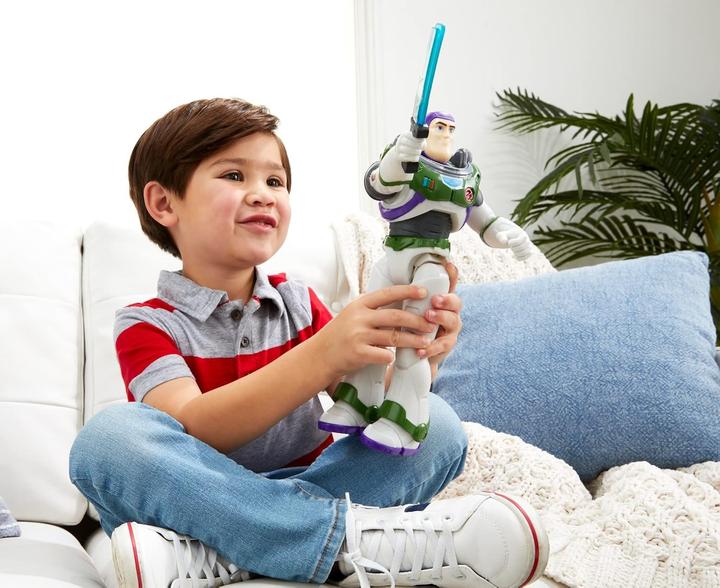 Immagine prodotto Mattel Disney, Pixar Lightyear robot articolato Buzz Lightyear con lama laser