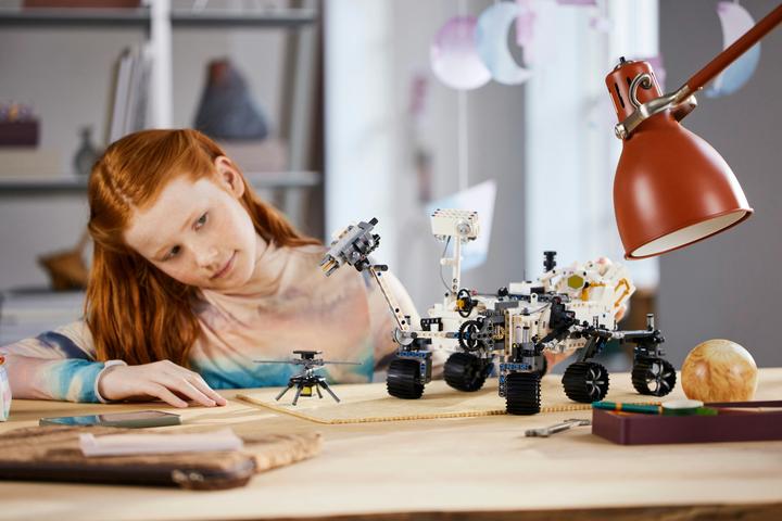 Produktbild LEGO NASA Mars Rover Perseverance (42158, LEGO Technic)