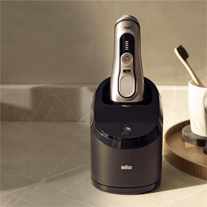 Produktbild Braun Reinigungsstation (1 x)