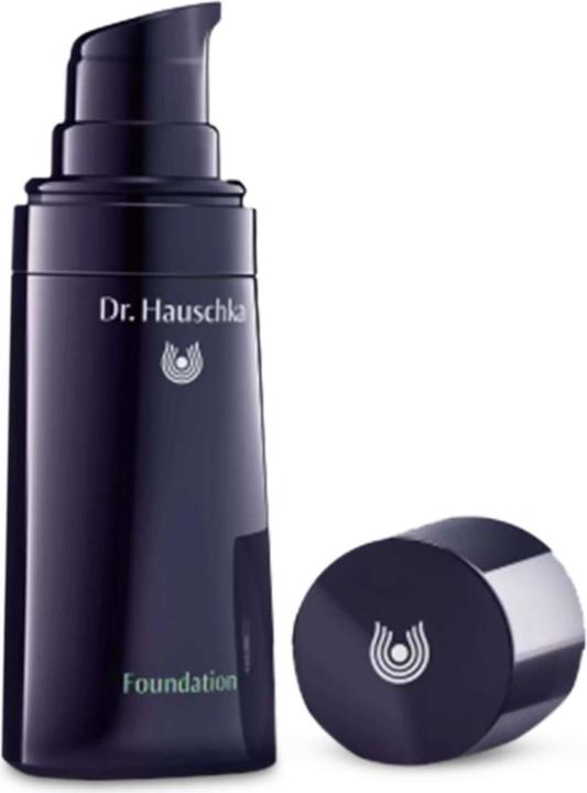 Actual product image Dr. Hauschka Foundation (04 hazelnut)
