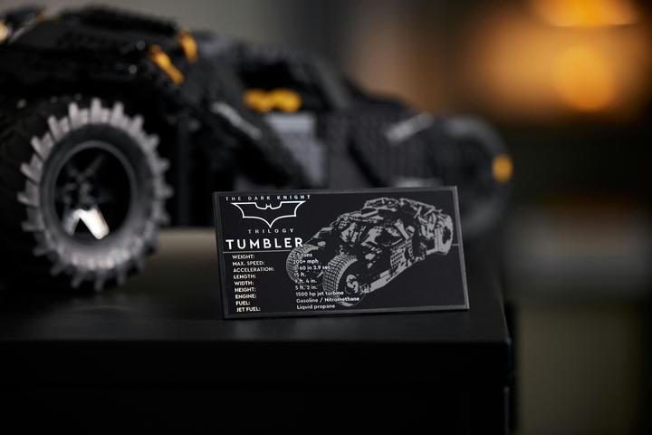 Actual product image LEGO Batmobile Tumbler (76240, LEGO DC, LEGO Rare Sets)