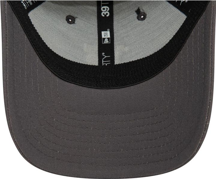 Actual product image New Era 39Thirty Stretch Cap - Manchester United - M/L (M/L)