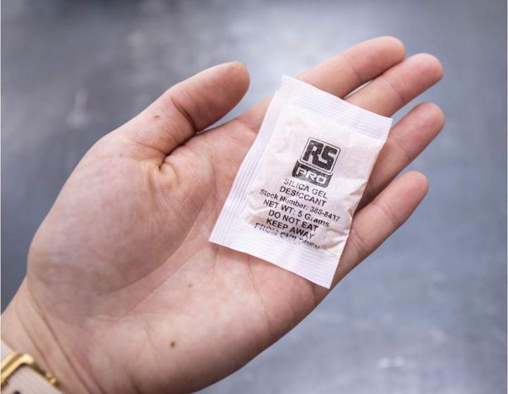 Actual product image Rs Pro Indicating silica gel
