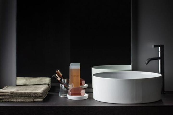 Actual product image Laufen Living Square washbasin bowl, without tap hole, without overflow, 380x380mm, H811435 (450 mm, 170 mm)