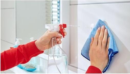 Produktbild tesa Powerstrips SMALL, 1kg Halteleistung, 8x doppelseitige Klebestreifen