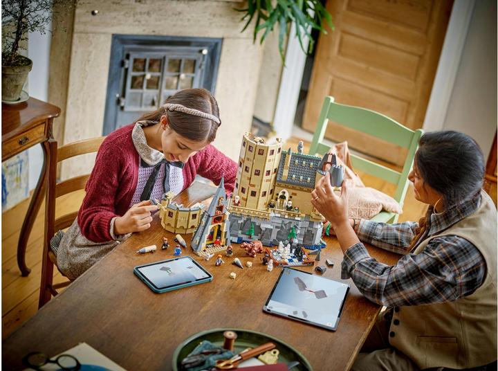 Actual product image LEGO Schloss Hogwarts: Der Hauptturm (76454, LEGO Harry Potter)