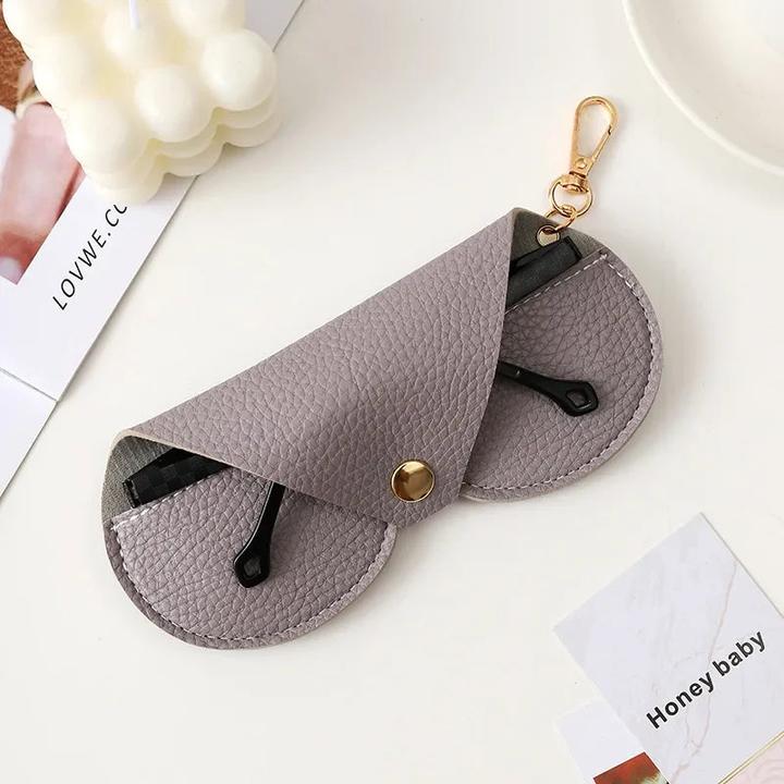 Actual product image Only-Bags.Store Niedliche hängende PU Leder Sonnenbrille Lesen Brille Lagerung Tasche geprägt Brille Abdeckung