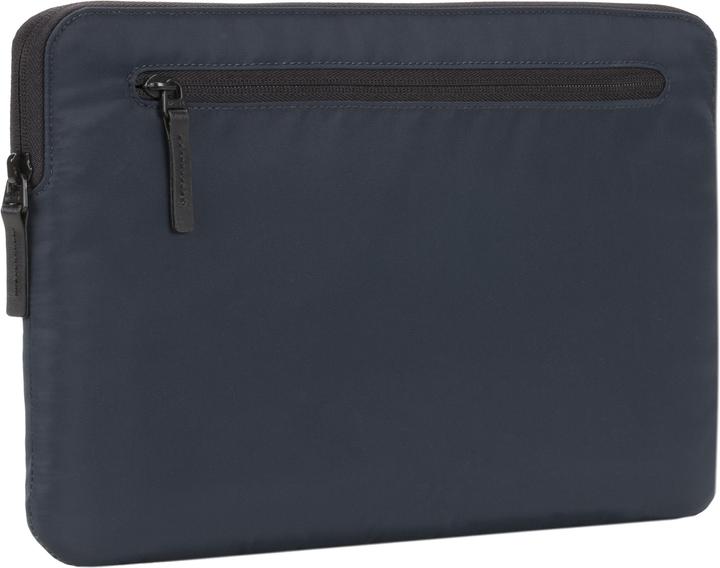 Actual product image Incase Compact (13.30", Apple)