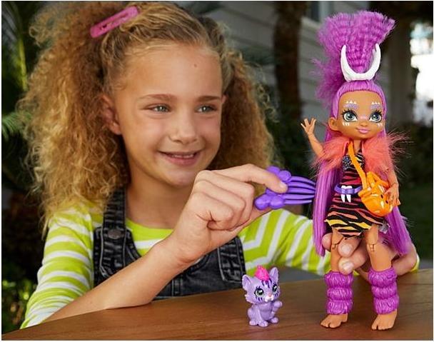 Image du produit Cave Club Roaralai, bewegliche, prähistorische Puppe mit Dinosaurier und Zubehör