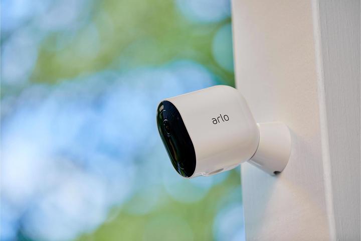 Image du produit Arlo Pro 4 Spotlight, pack de 1 caméra blanc (2688 x 1520 pixels)