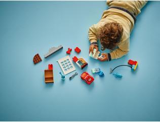 Immagine prodotto LEGO McQueens Besuch in Docs Werkstatt (10456)