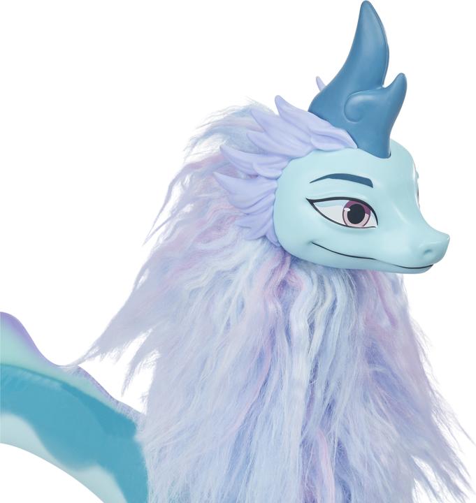 Actual product image Hasbro Dragon Sisu