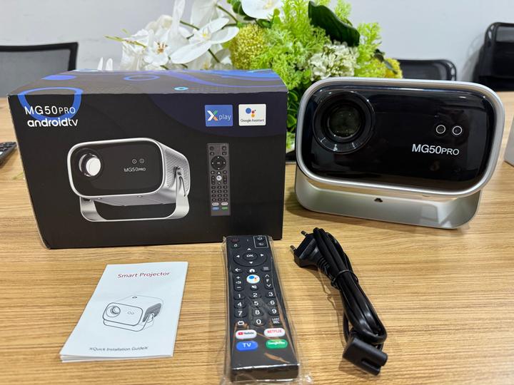 Immagine prodotto PhoneLook Proiettore HD HG50 Pro Smart Multimedia Home Cinema (350 ANSI, Android 12, Wi-Fi 6, Bluetooth 5.1 (4K, 350 lm)