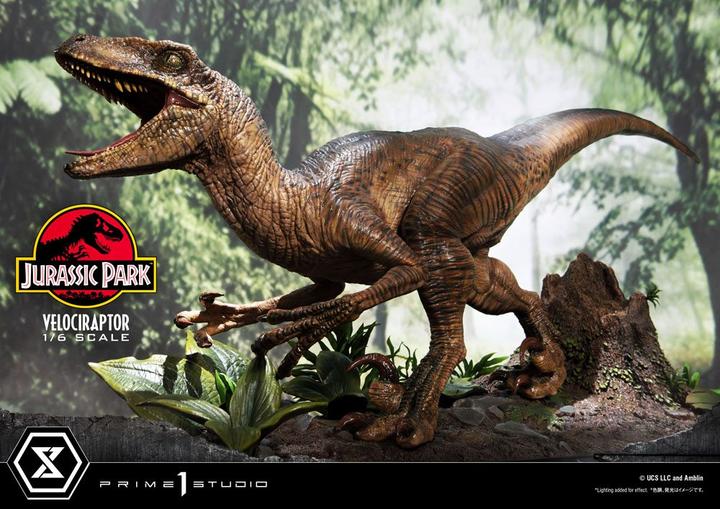 Actual product image Prime 1 Studio Jurassic Park Legacy Museum Collection Velociraptor Attack