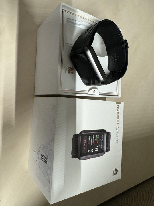 Produktbild Huawei Watch D (42 mm)