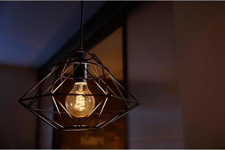 Actual product image Philips Hue White BT (E27, 7 W, 550 lm, 1 x, G)