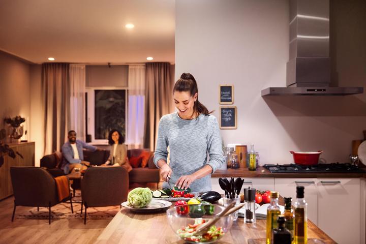 Image du produit Philips Hue White Ambiance BT (E27, 9 W, 806 lm, 2 x, F)