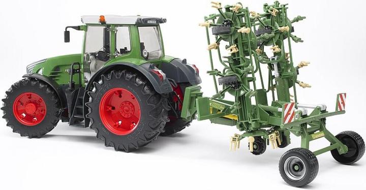Actual product image Bruder Crown tedder KWT 8.82