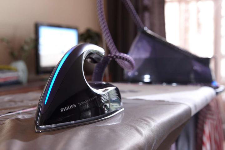 Produktbild Philips GC8650/81 PerfectCare Aqua (2400 W, 330 g/min)